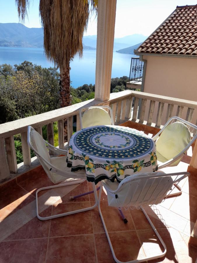 Villa Garden Apartments Herceg Novi Bagian luar foto