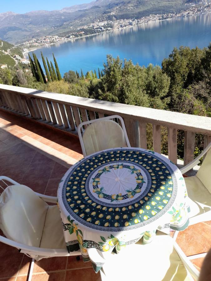 Villa Garden Apartments Herceg Novi Bagian luar foto