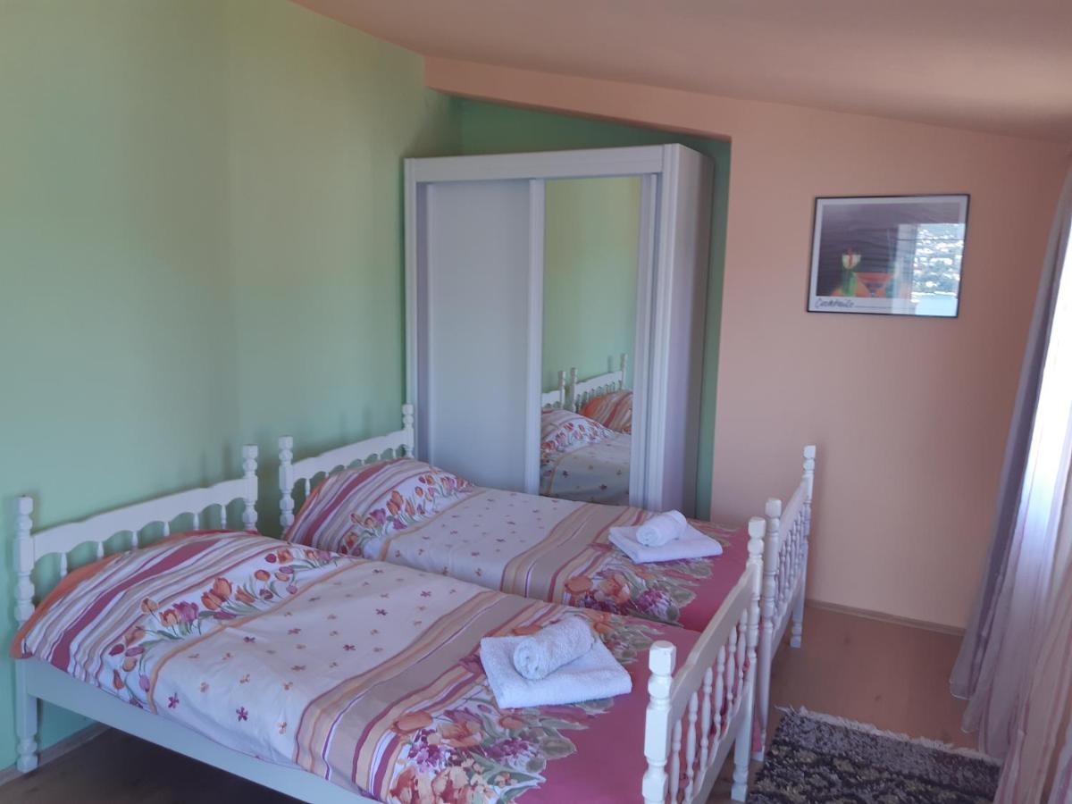 Villa Garden Apartments Herceg Novi Bagian luar foto