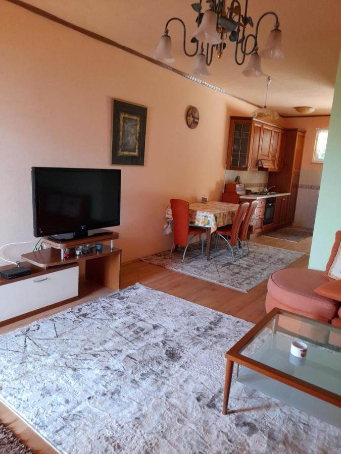 Villa Garden Apartments Herceg Novi Bagian luar foto